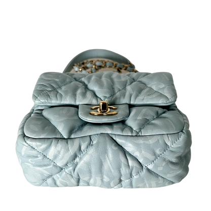 Chanel Mini Flap Bag aus hellblauem Puffer-Lammleder Fullset / neuwertig Chanel