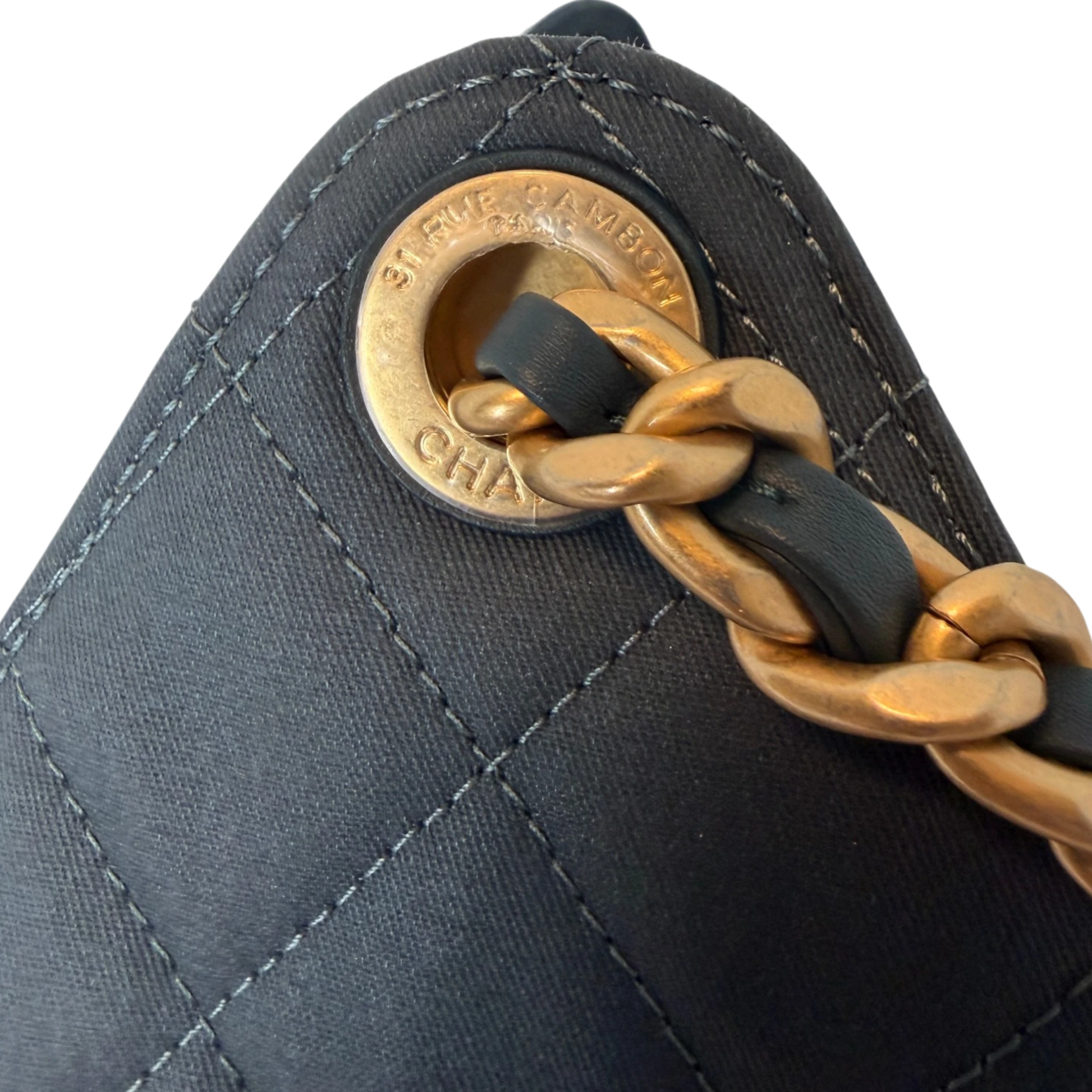 Chanel Mittelgroße Chanel 25 Tasche Blau Herbst / Winter Kollektion 2026 Chanel