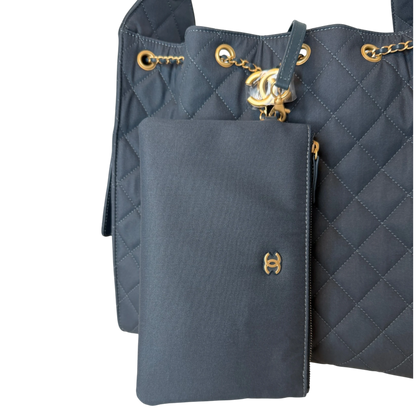 Chanel Mittelgroße Chanel 25 Tasche Blau Herbst / Winter Kollektion 2026 Chanel