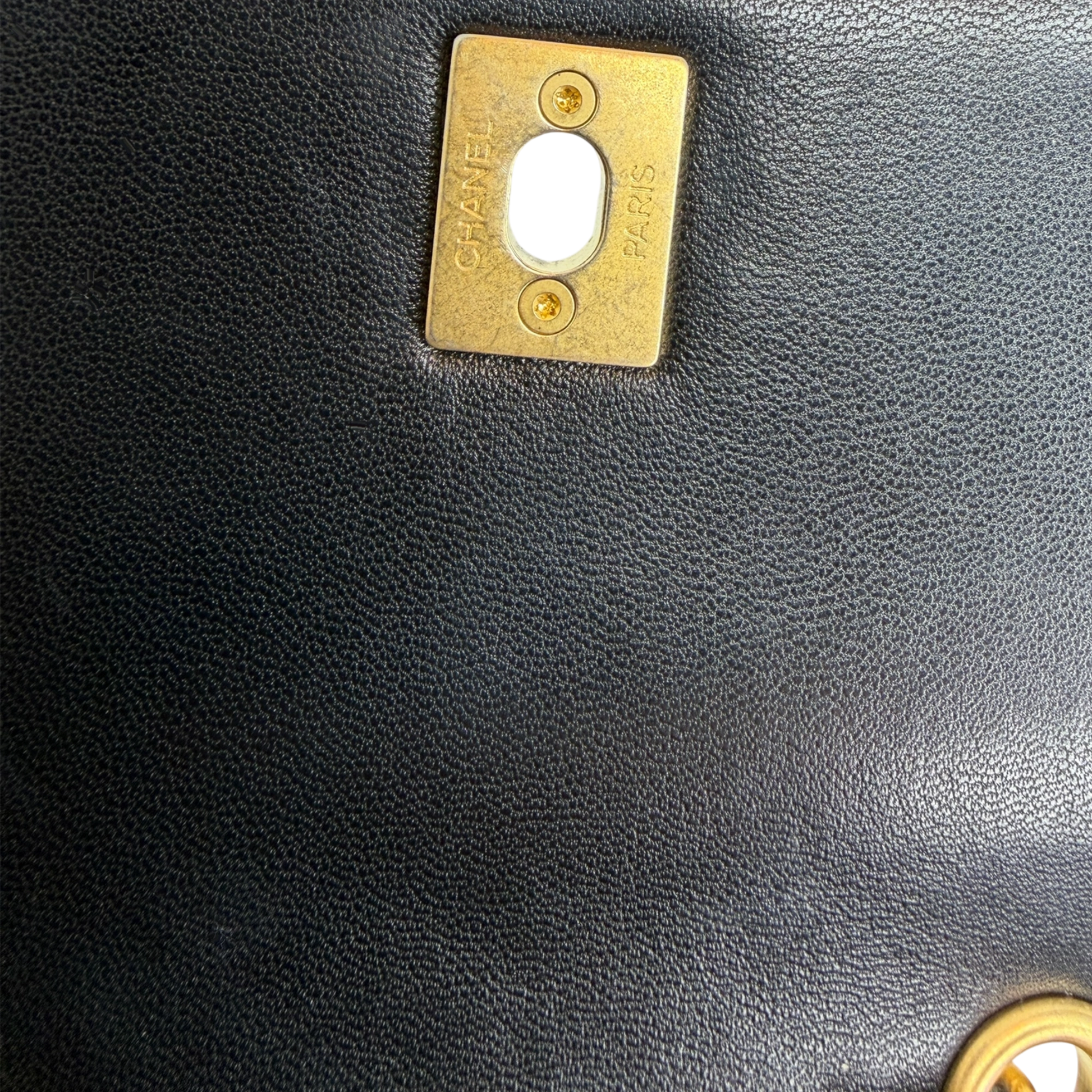 Chanel Pearl Crush Phone Holder with Chain Lammleder Schwarz Fullset / sehr gut Chanel