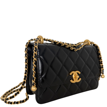 Chanel Perfect Fit Flap Bag Leder schwarz Fullset aktuelle Kollektion / neuwertig Chanel