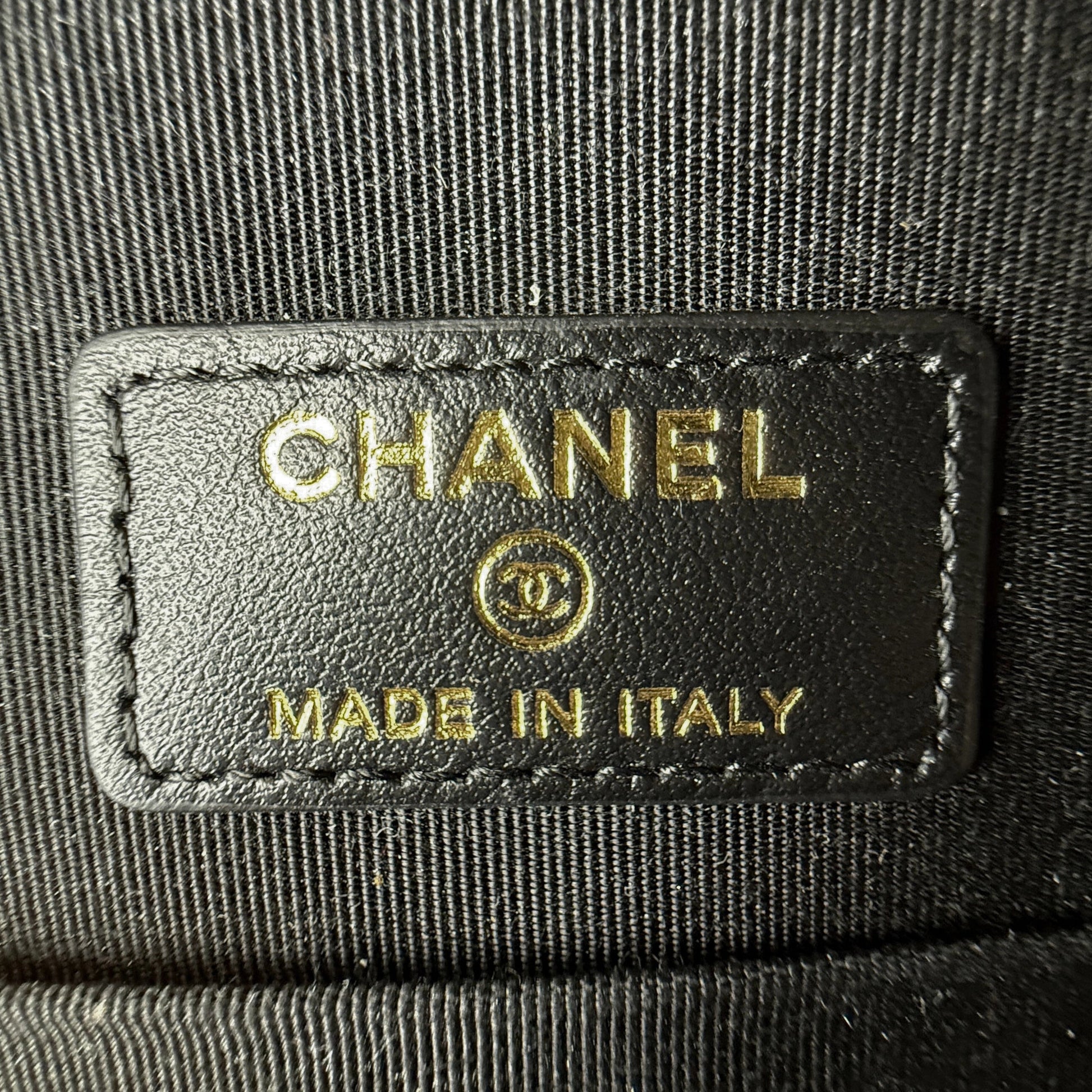 Chanel Round As Earth Tweed Crossbody Bag Schwarz / neuwertig Chanel