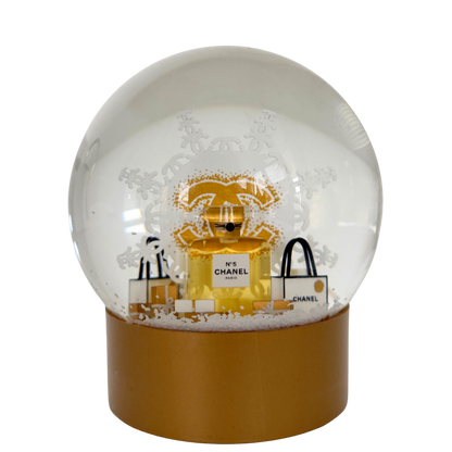 Chanel Schneekugel 2024 Gold / neuwertig Chanel