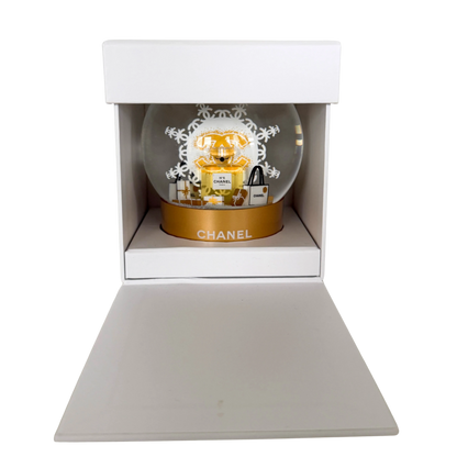 Chanel Schneekugel 2024 Gold / neuwertig Chanel