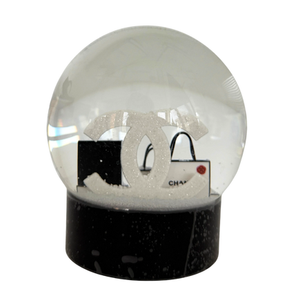Chanel Schneekugel 2019 Schwarz / neuwertig Chanel