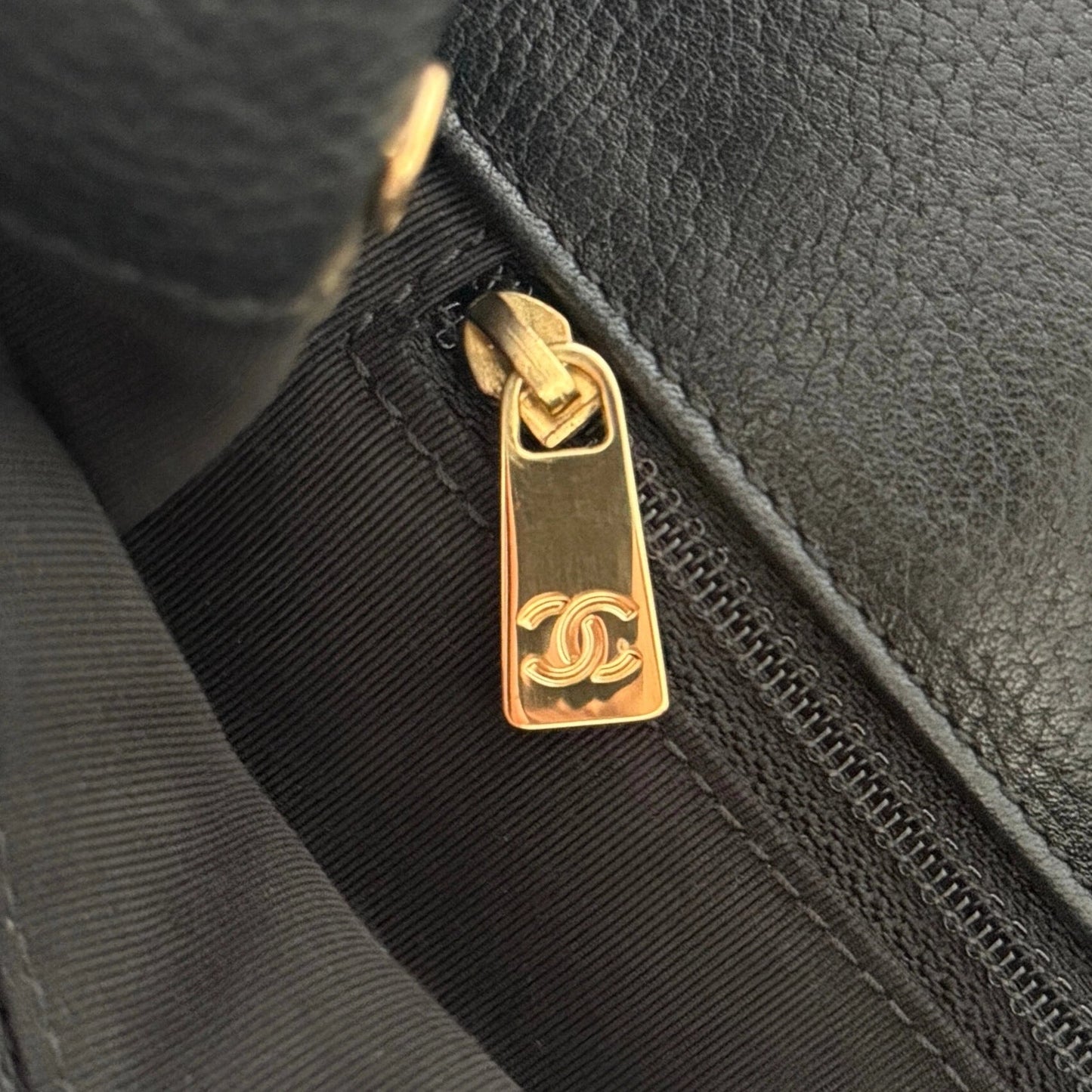 Chanel Executive Cerf Tote Bag Schwarz / sehr gut Chanel