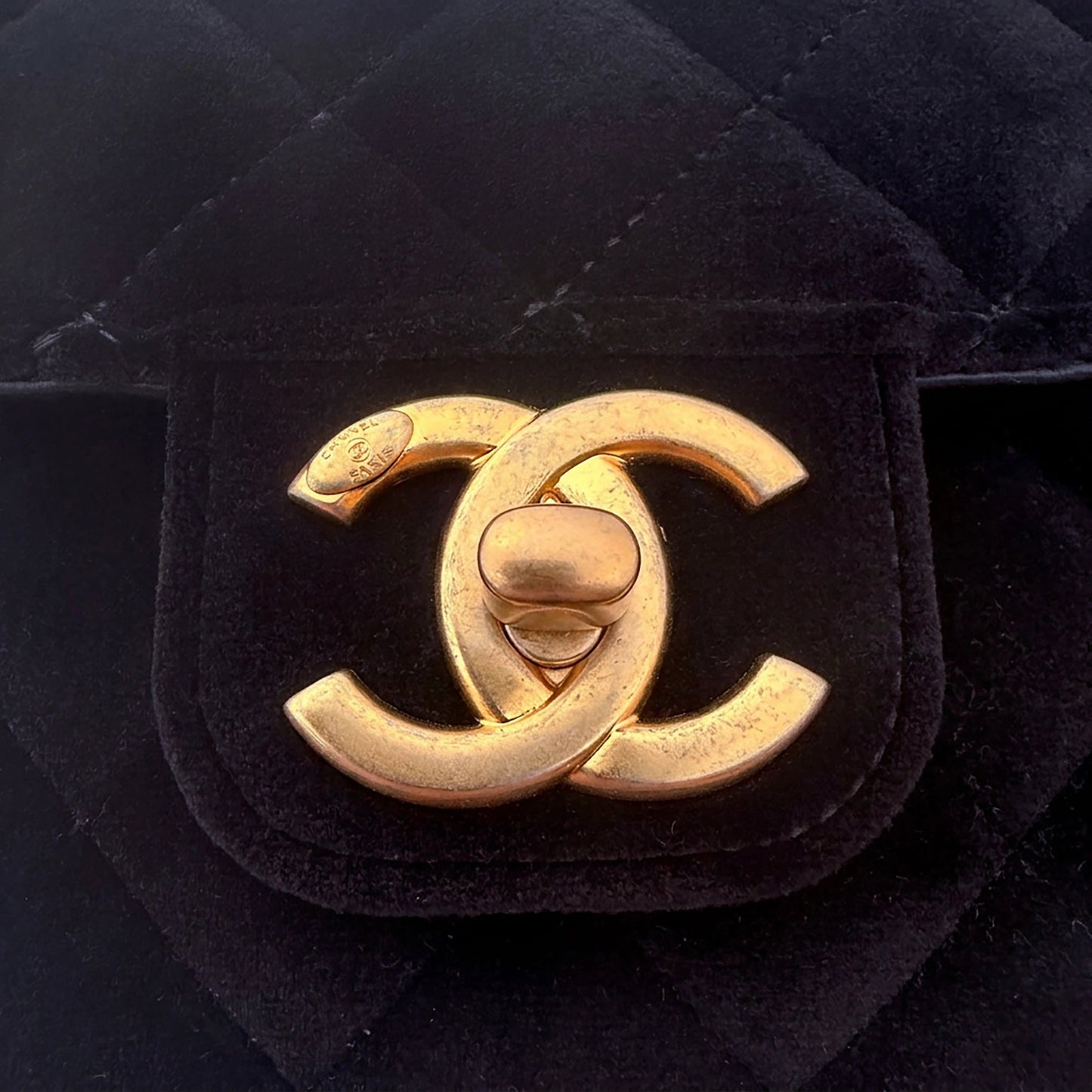 Chanel Small Flap Bag 22B Velvet aged GHW Fullset / neuwertig Chanel