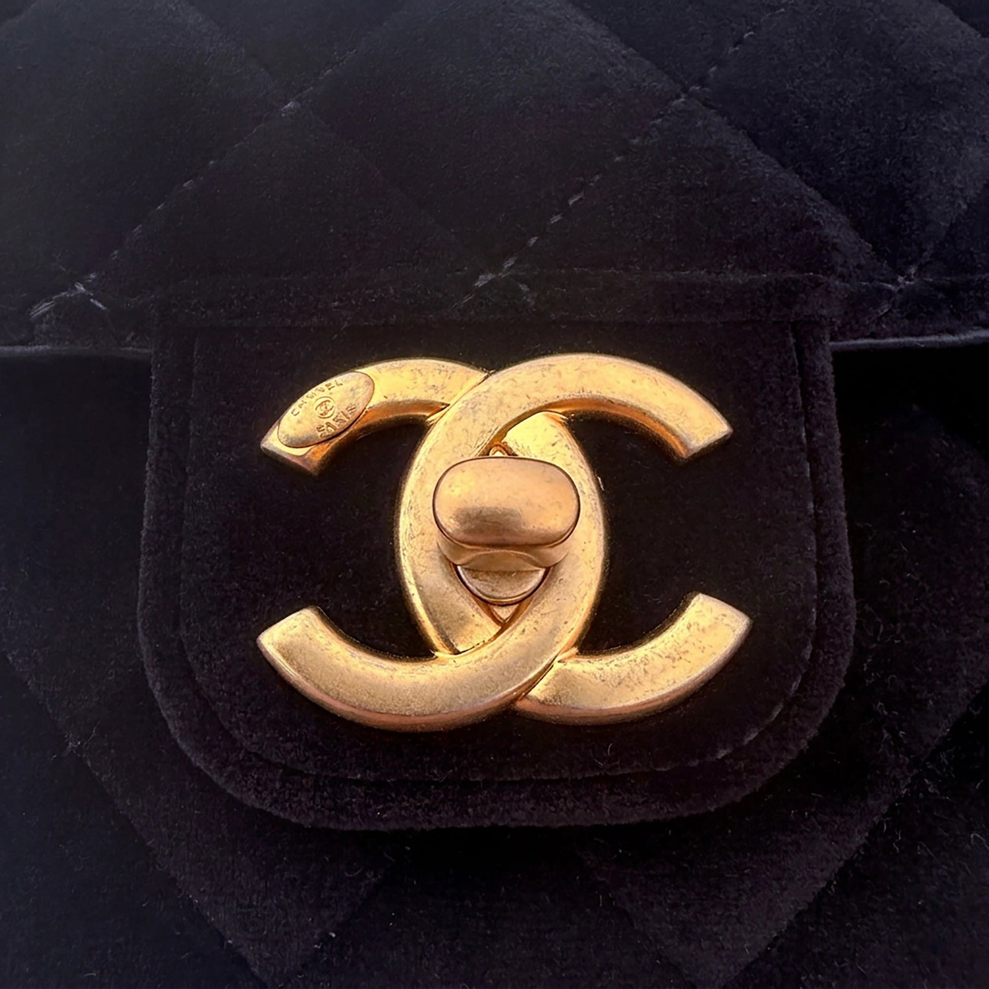 Chanel Small Flap Bag 22B Velvet aged GHW Fullset / neuwertig Chanel
