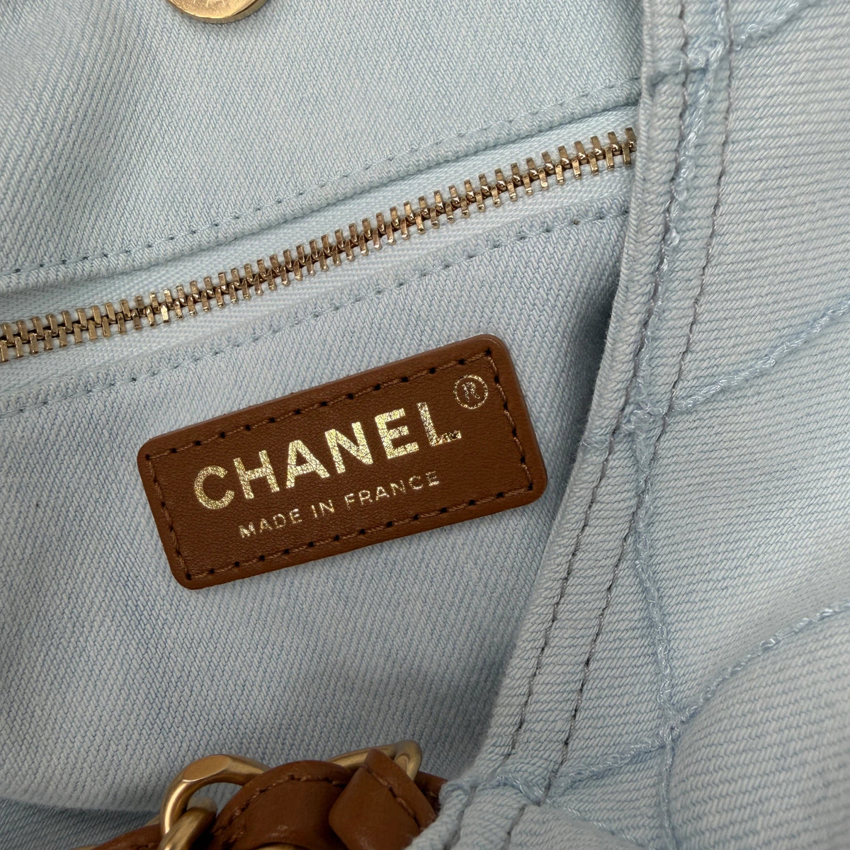 Chanel Small Shopping Bag Denim Hellblau Braun Gold Coco Beach Chanel