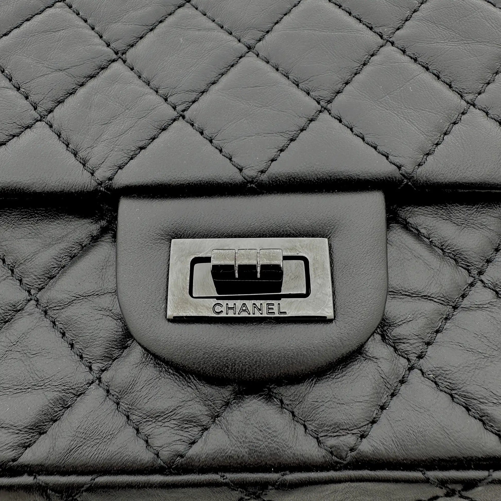 Chanel Mini Reissue 224 2.55 Flap So Black Aged Calfskin schwarze Hardware Fullset / neuwertig Chanel