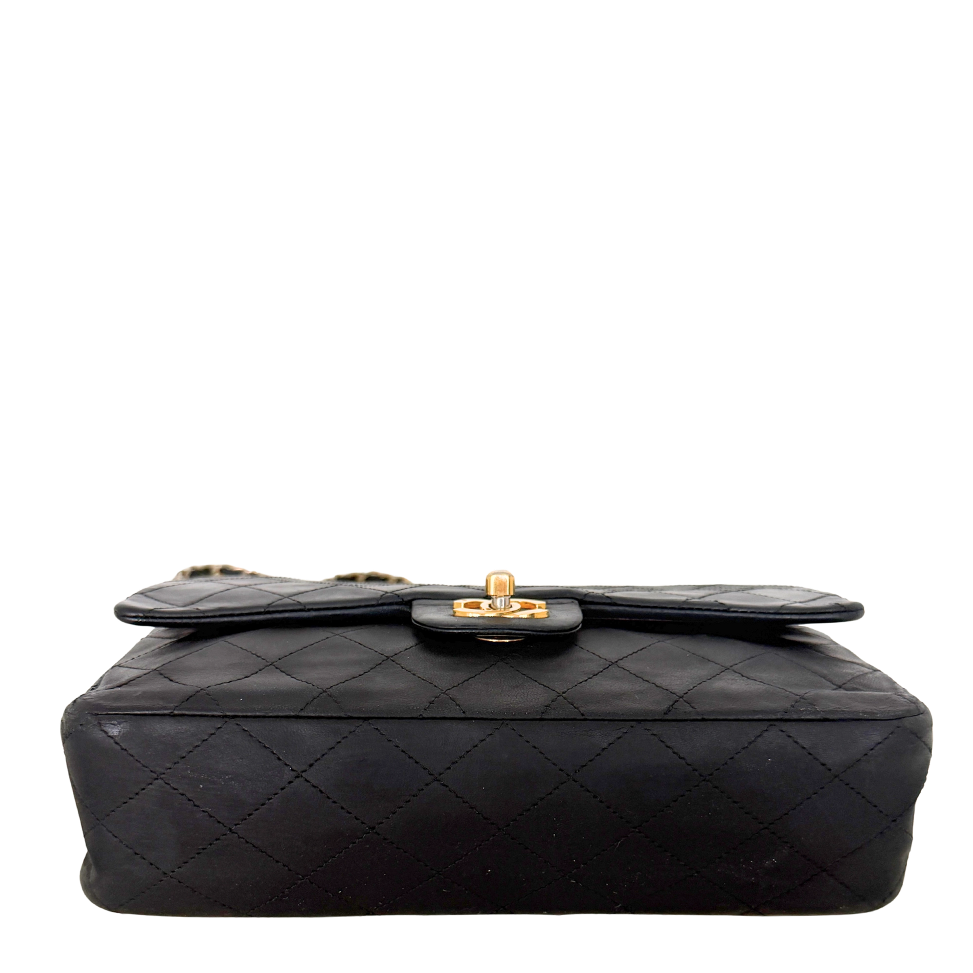 Chanel Timeless Double Flap Bag Medium Vintage schwarz / akzeptabel Chanel