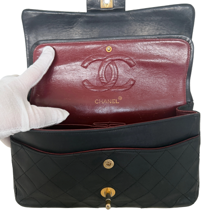 Chanel Timeless Double Flap Bag Medium Vintage schwarz / akzeptabel Chanel