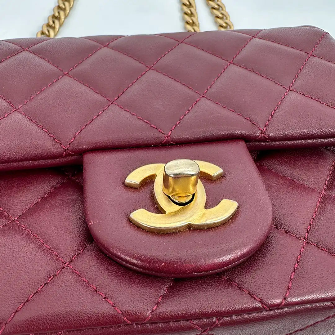 Chanel Timeless Mini Square Pearl Crush Lammleder burgundy / sehr gut Chanel