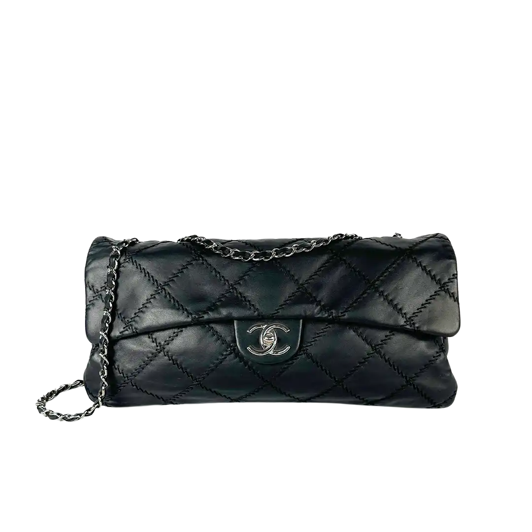 Chanel Timeless Baguette Ultimate Stitch Schultertasche schwarz / neuwertig Chanel