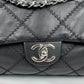 Chanel Timeless Baguette Ultimate Stitch Schultertasche schwarz / neuwertig Chanel