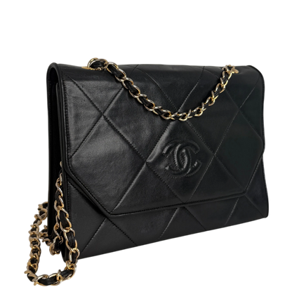 Chanel Vintage Flap Bag Lammleder Schwarz Gold CC Logo 1989-1991 Chanel