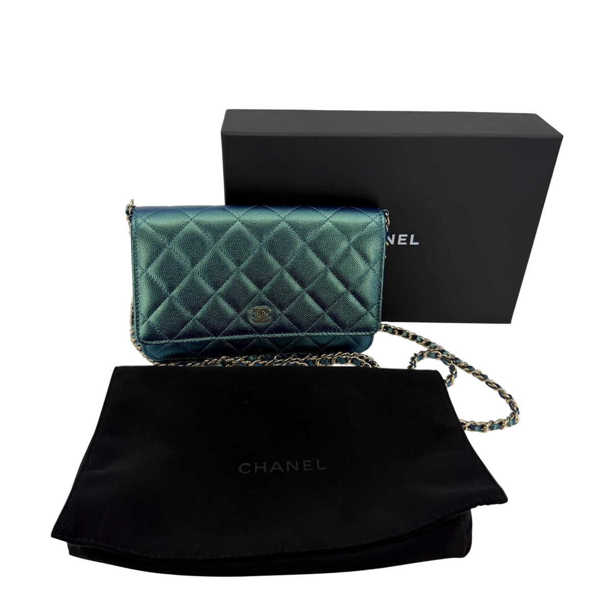 Chanel Classic Wallet on Chain WOC Iridescent Caviar Grün Gold Chanel