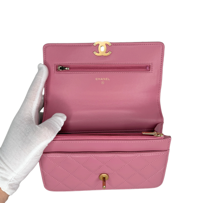 Chanel Wallet on Chain Pink glänzenes Kalbsleder Fullset / Sehr gut Chanel