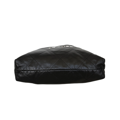 Chanel 22 mittelgroße Hobobag aus Kalbsleder Schwarz silberne Hardware / neuwertig Chanel