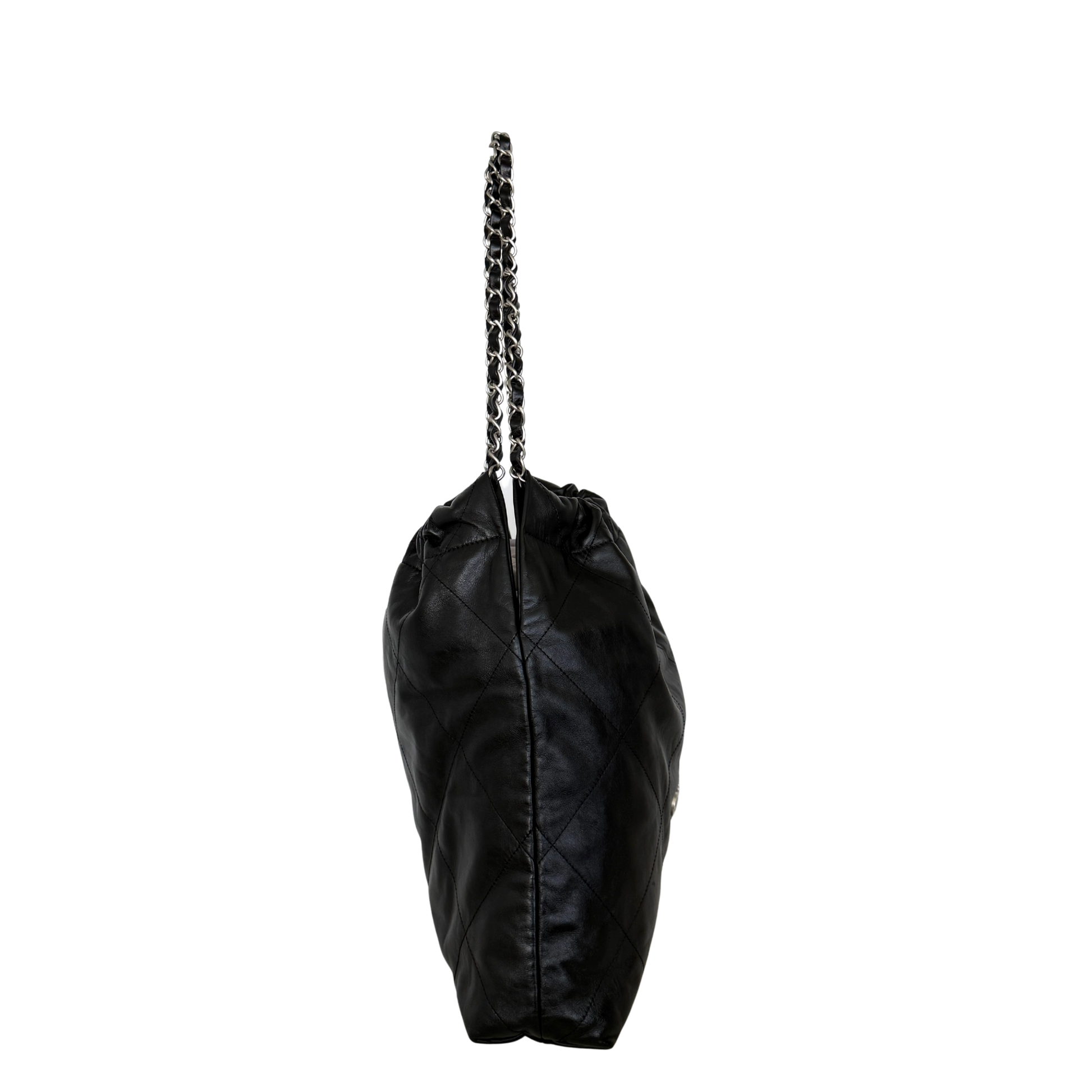 Chanel 22 mittelgroße Hobobag aus Kalbsleder Schwarz silberne Hardware / neuwertig Chanel