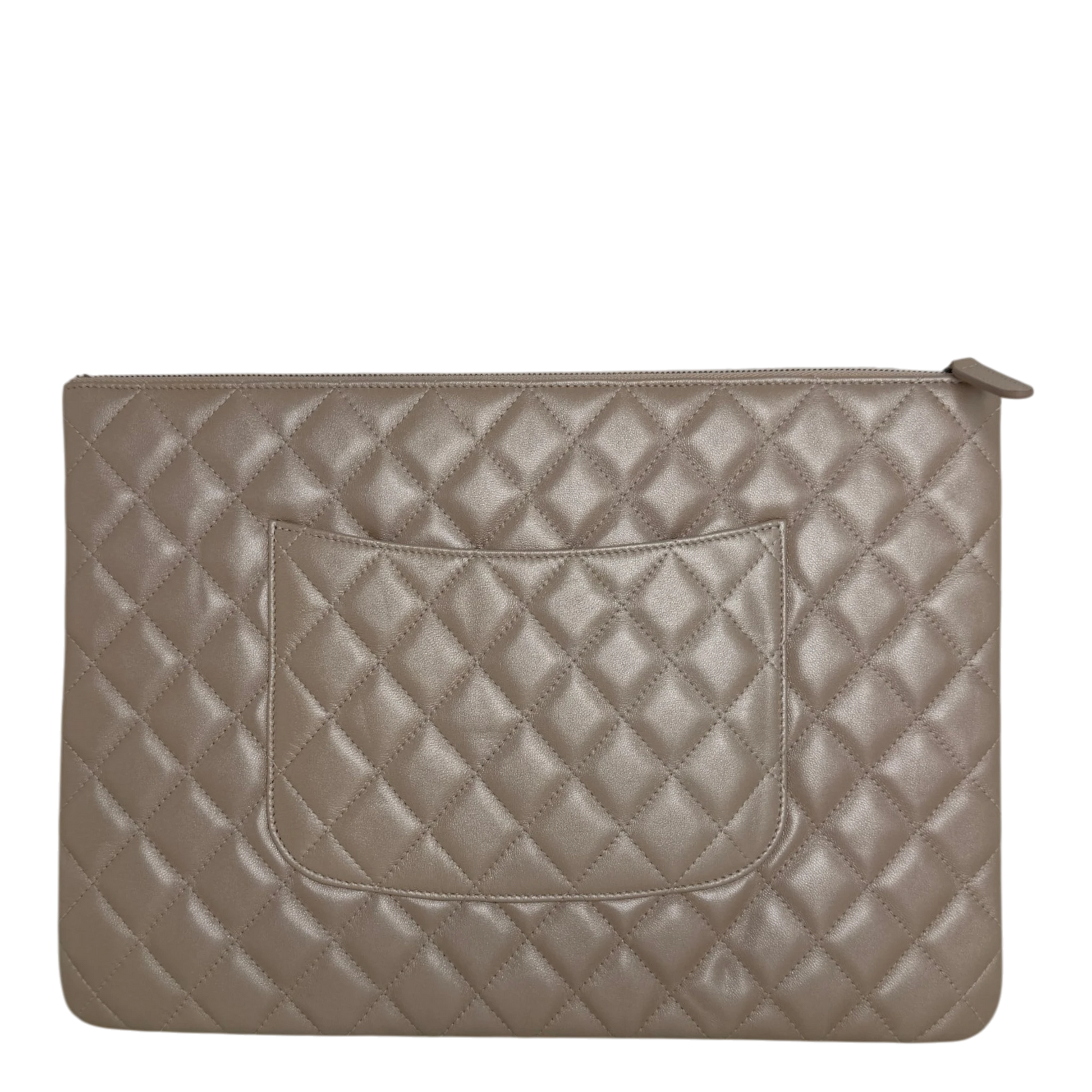 Chanel O Case Clutch Large Lammleder Beige Metallic Ruthenium Chanel
