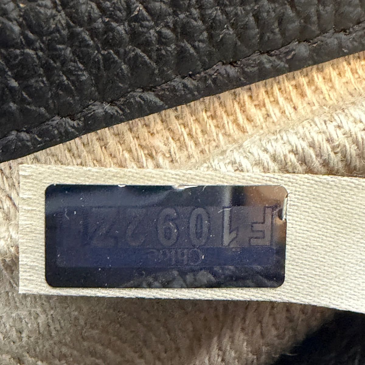 Chloé Marcie Mini Saddle Bag Leder Schwarz Gold Crossbody Chloé