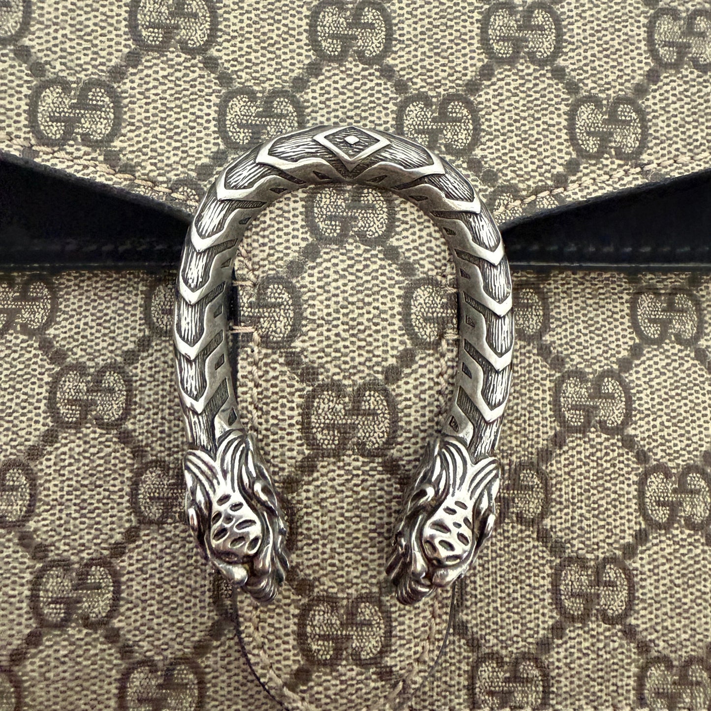 Gucci Dionysus Kleine Schultertasche GG Supreme Beige / sehr gut Gucci