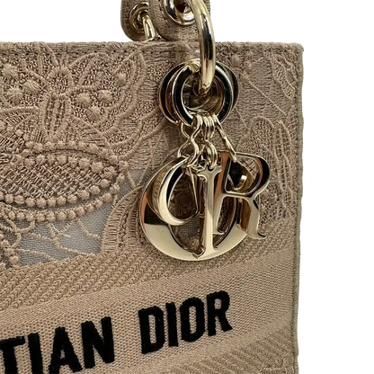 Dior Lady D-Lite Tasche Medium beige / neuwertig Dior