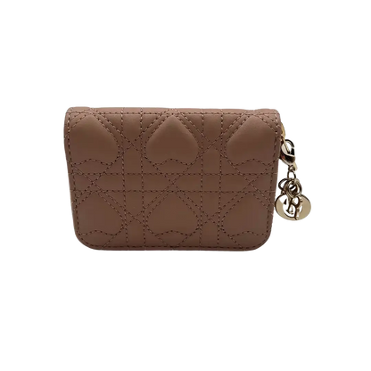 Dior kleines Lady Dior Voyageur Geldörse rosa Cannage Lammleder Herzmotiv limitiert / neu Dior