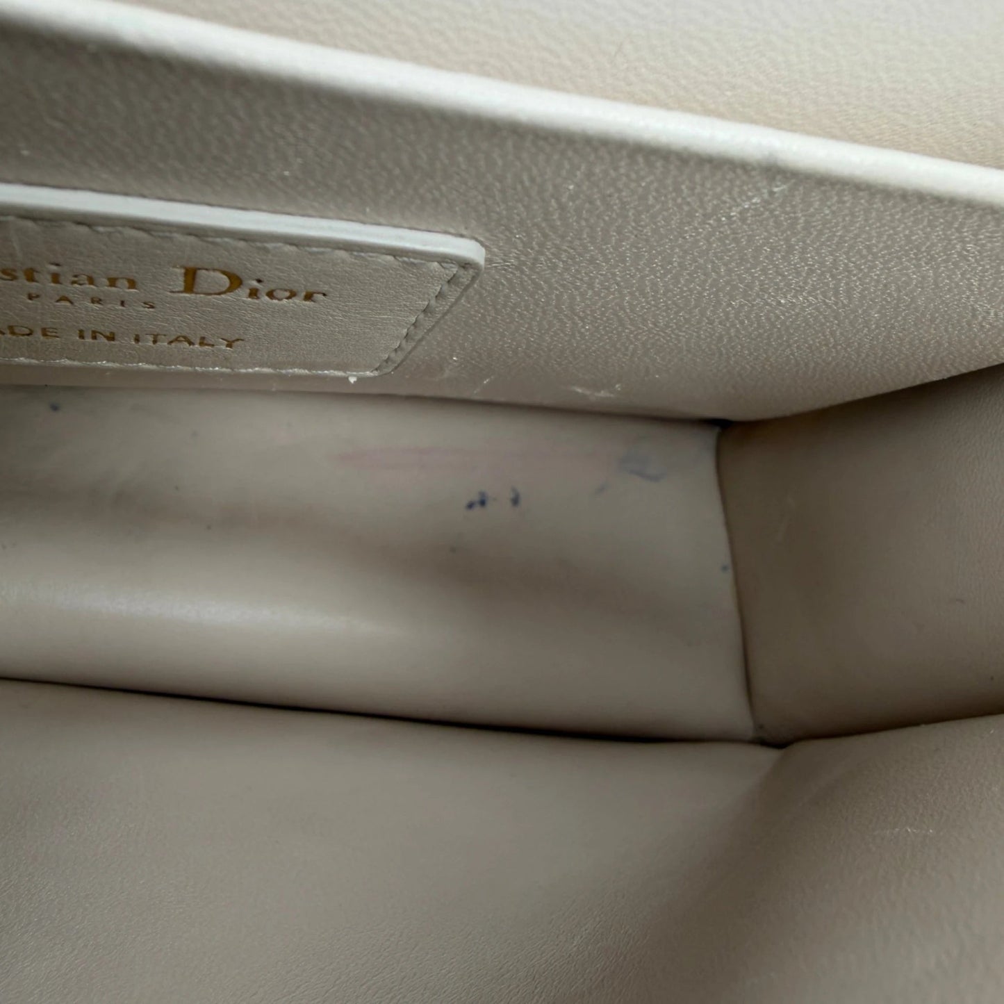 Dior Cream 30 Montaigne Flap Handtasche Cream Leder / gut Dior