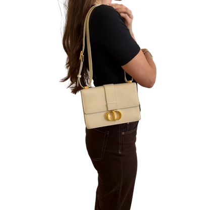 Dior Cream 30 Montaigne Flap Handtasche Cream Leder / gut Dior