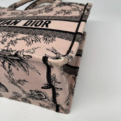 Dior Book Tote mittelgross Jardin Botanique-Motiv in Purderrosa rarität / sehr gut Dior