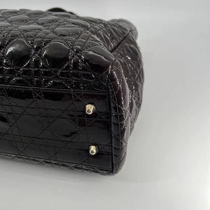 Christian Dior Henkeltasche Soft Lady Dior Shopper Cannage Lackleder schwarz / dunkel lila / sehr gut Dior