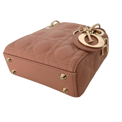 Lady Dior Microtasche Cannage Lammleder Rose de Vents / sehr gut Dior