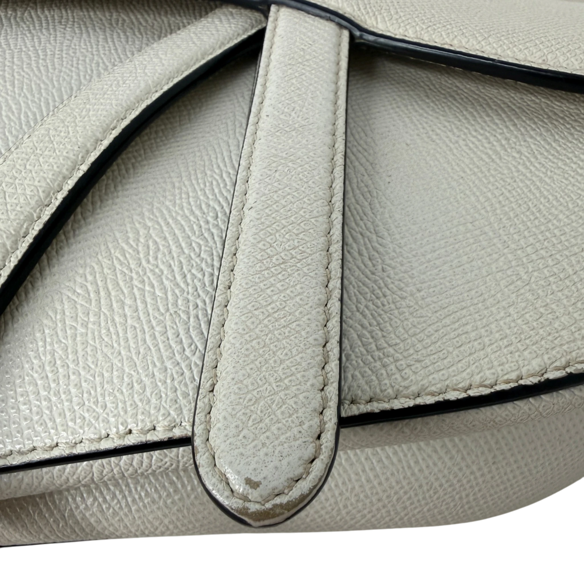 Dior Saddle Bag Medium cremeweißes Grained Calfskin Dior