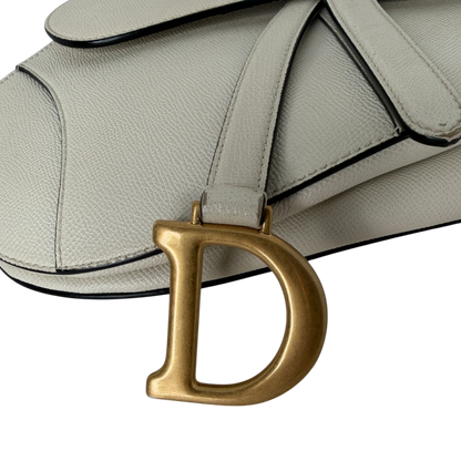 Dior Saddle Bag Medium cremeweißes Grained Calfskin Dior