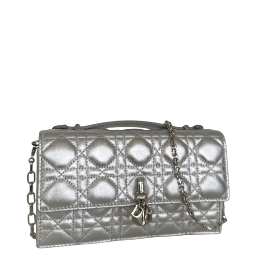 Dior My Dior Daily Pouch mit Kette Silber / sehr gut Dior