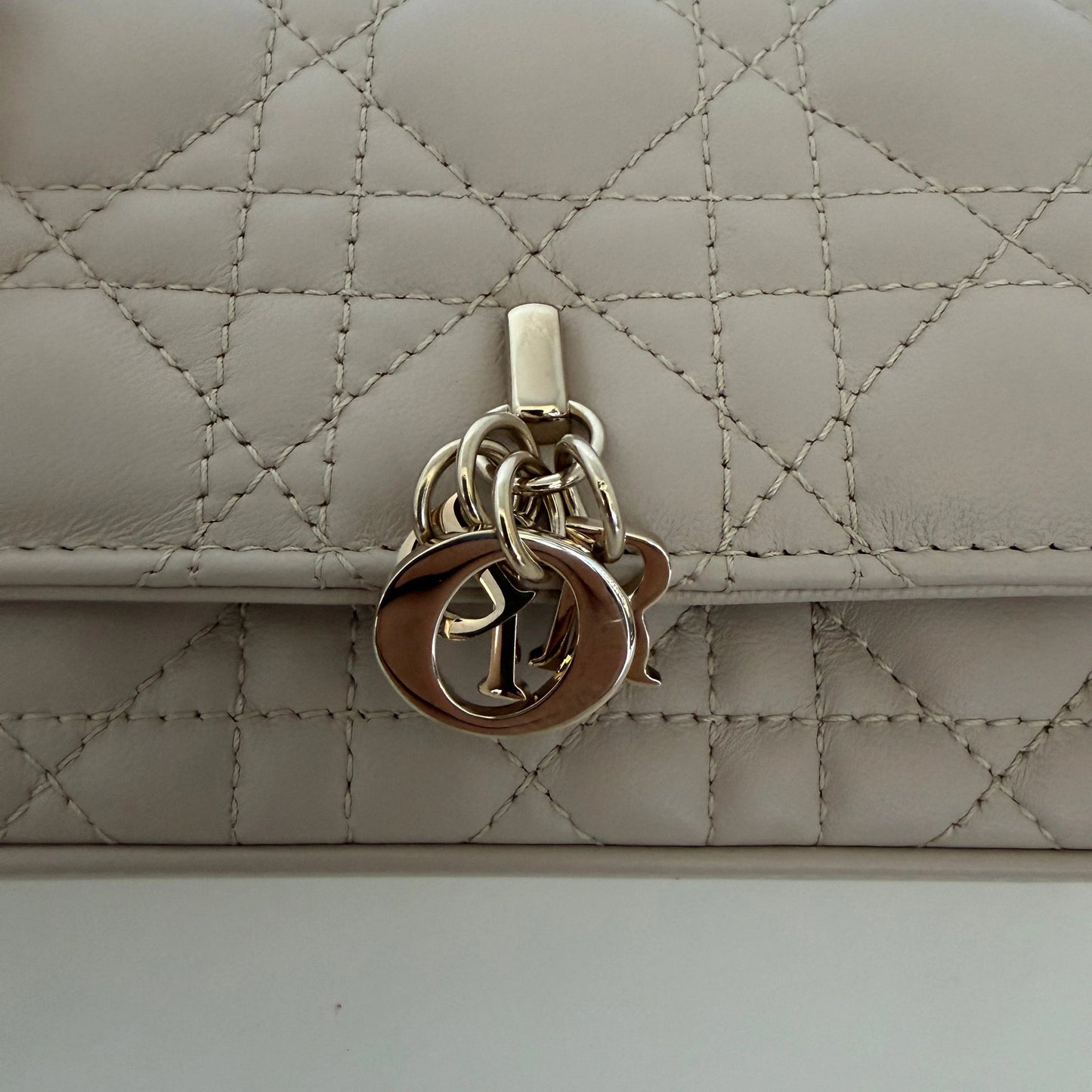 Dior My Dior – Talk Smartphone Pouch Puderbeige Fullset 2026 / neuwertig Dior