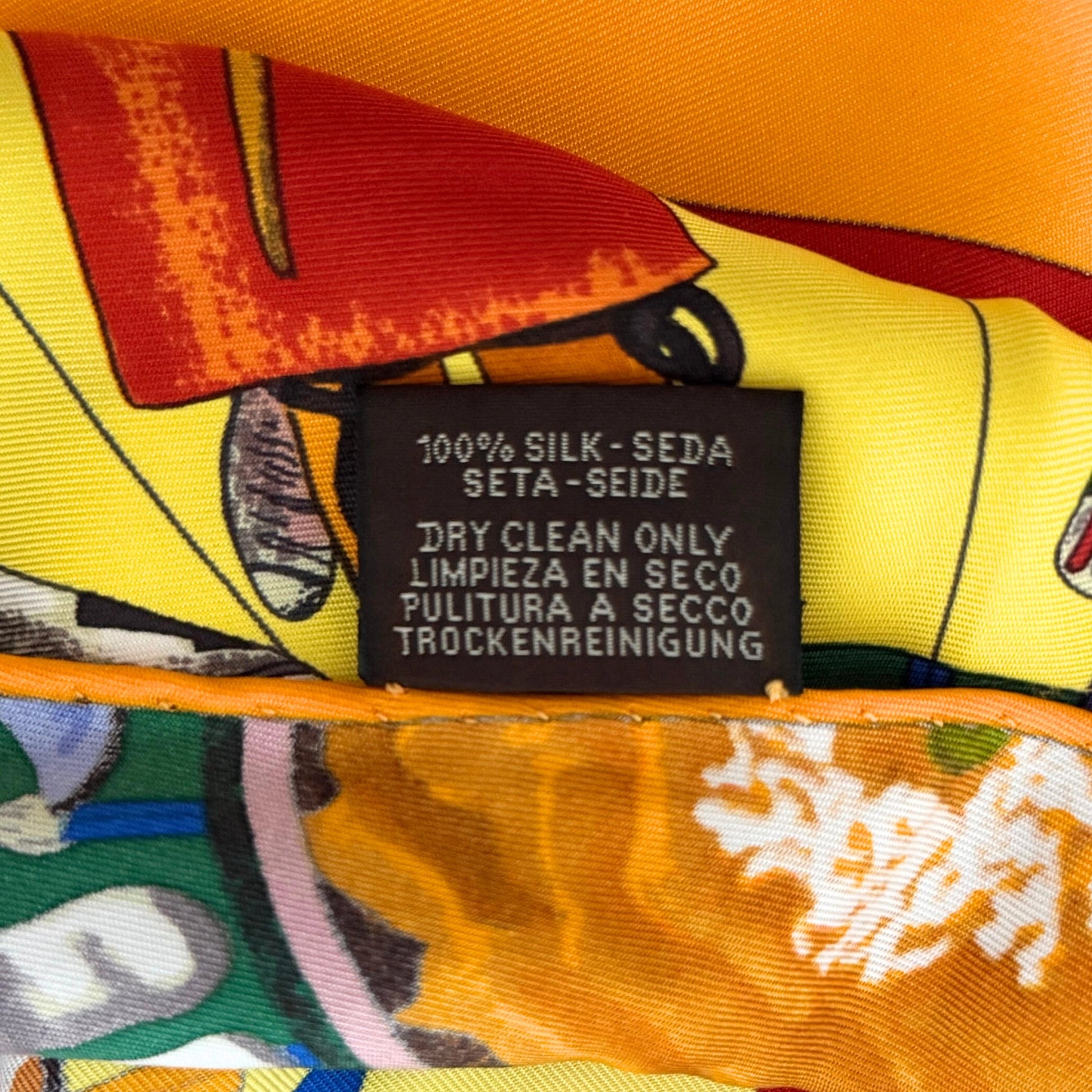 Hermès Dreieckstuch Kashina Orange Gelb / sehr gut Hermès