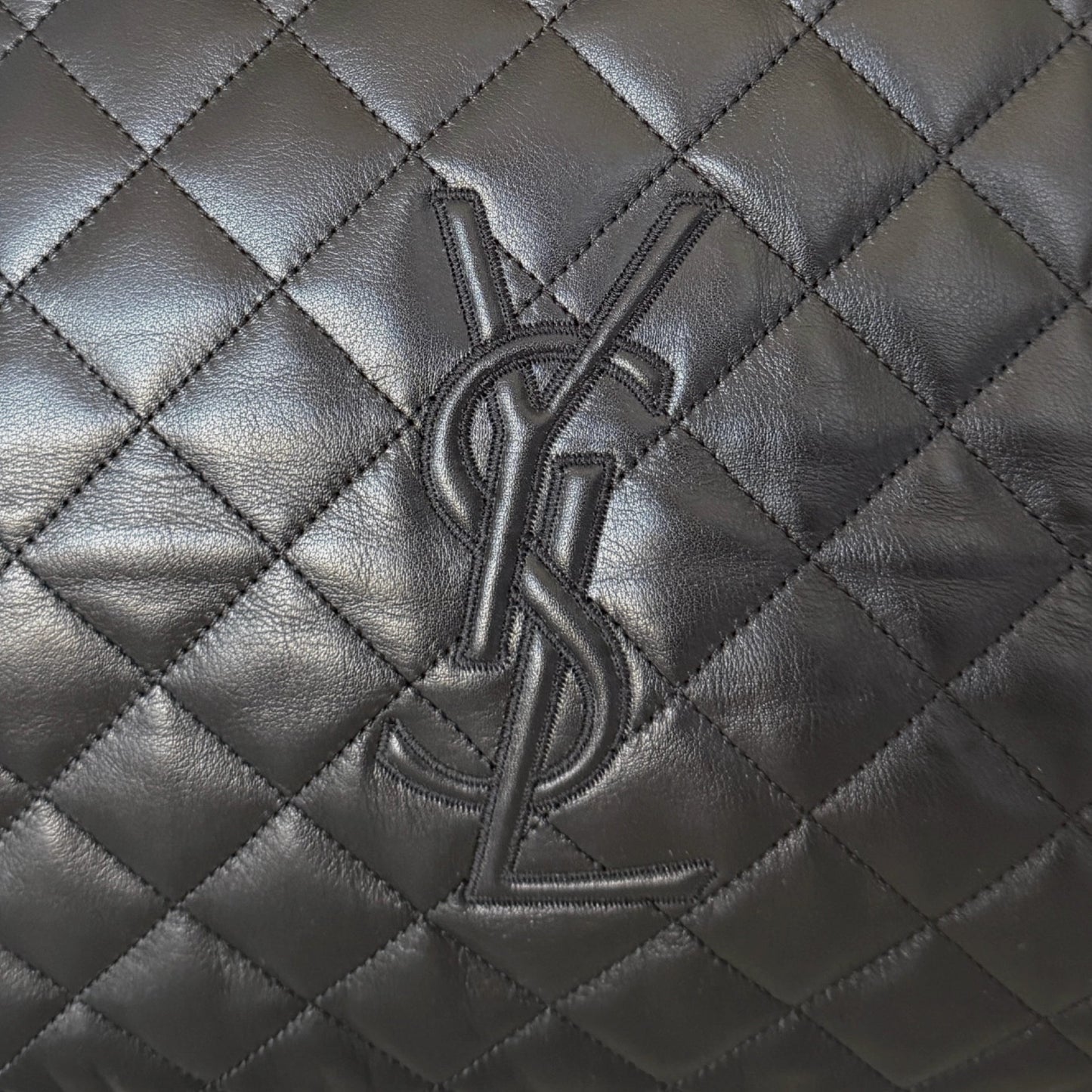Saint Laurent ES Giant Quilted Duffle Bag Reisetasche Schwarz / neuwertig Saint Laurent