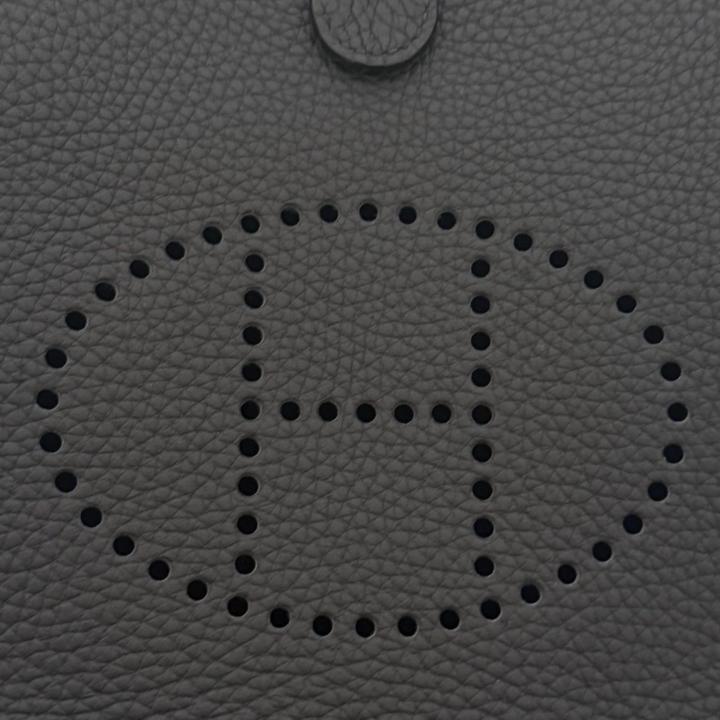 Hermès Evelyne 16 Amazone Taurillon Clemence Noir Fullset / neuwertig Hermès