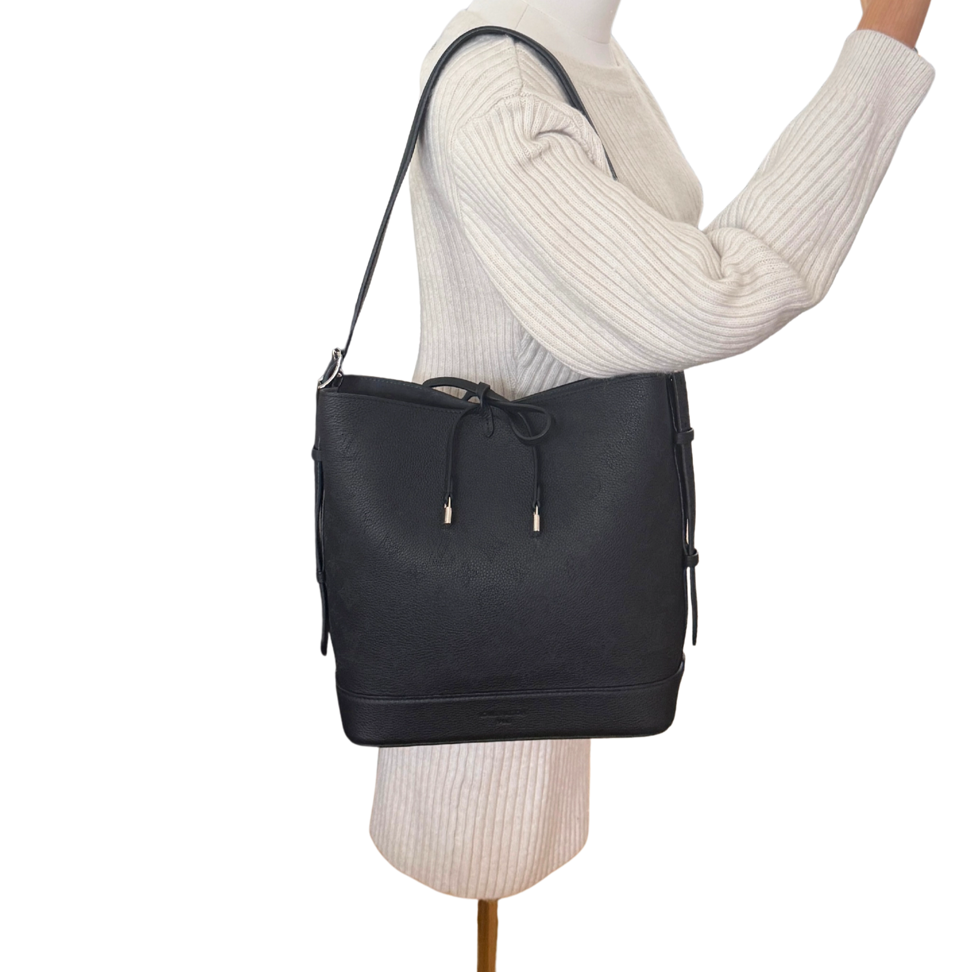 Louis Vuitton Flore Mahina M12139 Schwarz / neuwertig LOUIS VUITTON