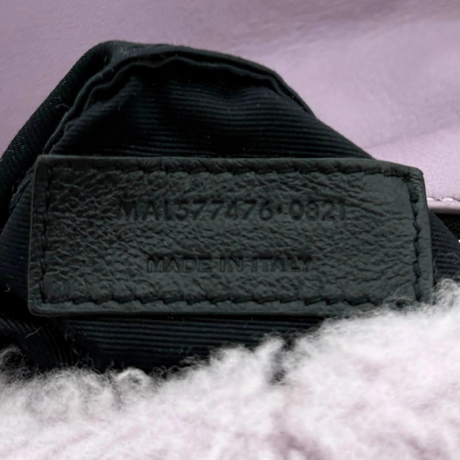 Saint Laurent Loulou Puffer Small Shearling Schultertasche Flieder / sehr gut Saint Laurent