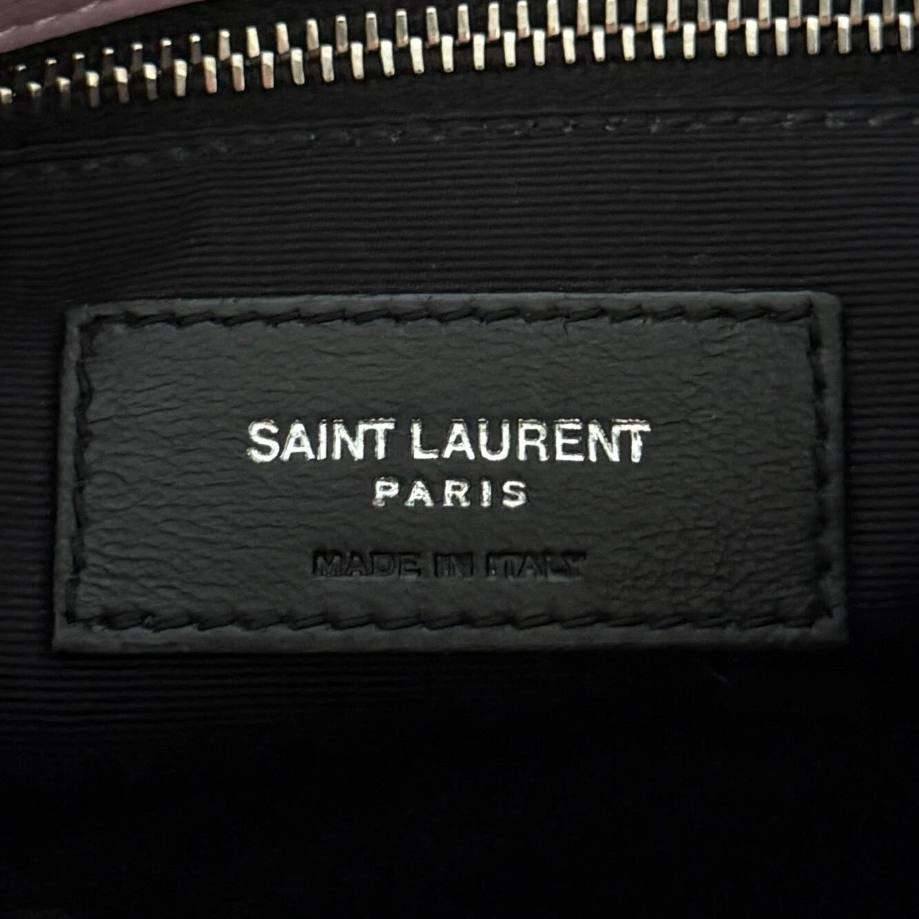 Saint Laurent Loulou Puffer Small Shearling Schultertasche Flieder / sehr gut Saint Laurent