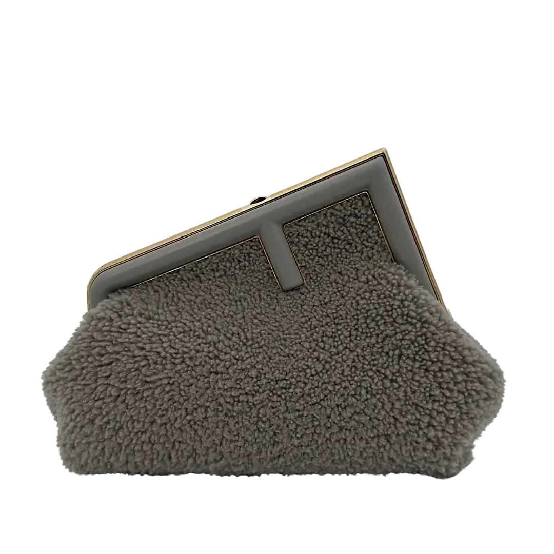 Fendi First klein Lammfell grau / ungetragen Fendi