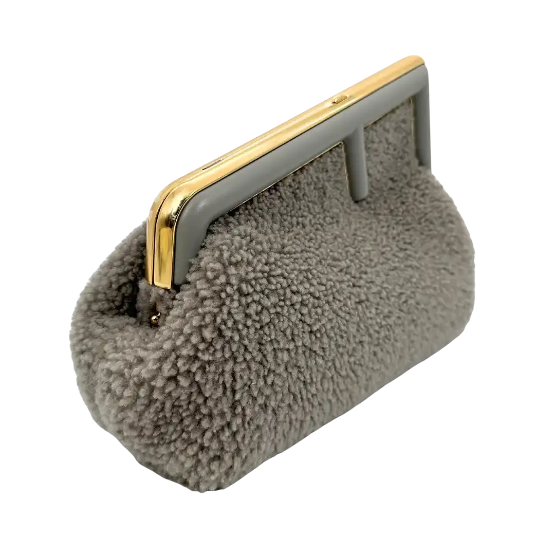 Fendi First klein Lammfell grau / ungetragen Fendi