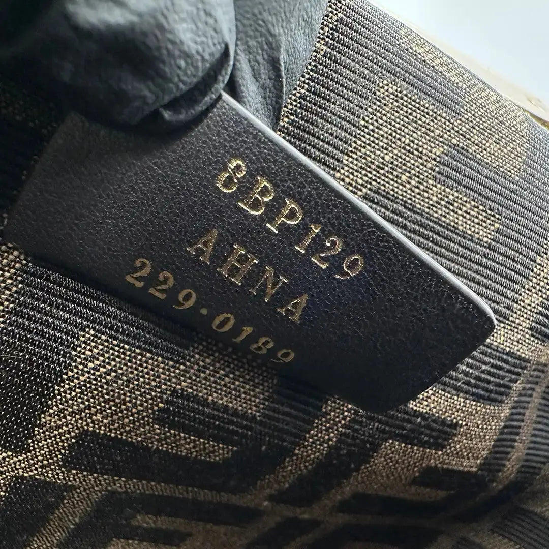 Fendi First klein Lammfell grau / ungetragen Fendi
