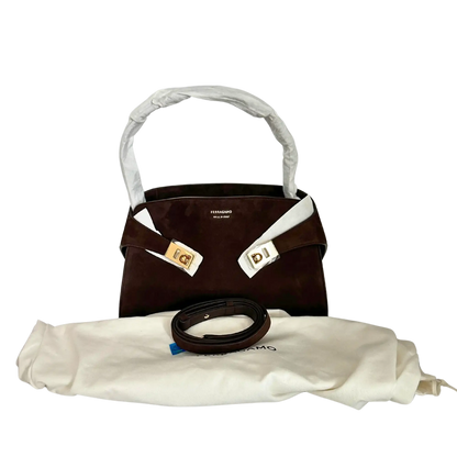 Ferragamo Hug Tote Bag aus Veloursleder braun / ungetragen Salvatore Ferragamo