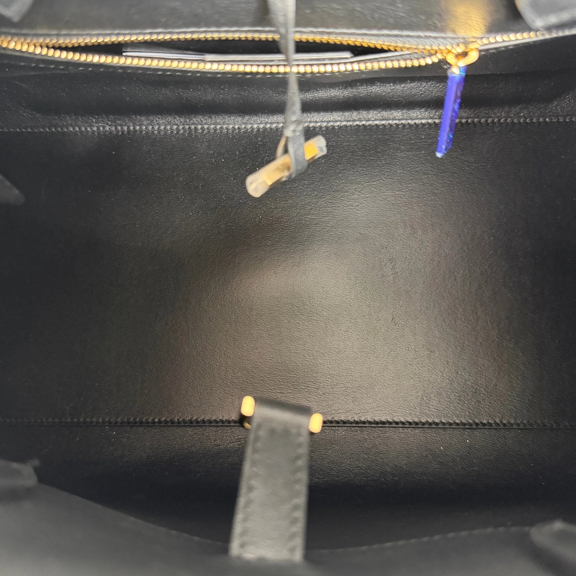 Salvatore Ferragamo HUG (L) Leder schwarz / neuwertig Salvatore Ferragamo