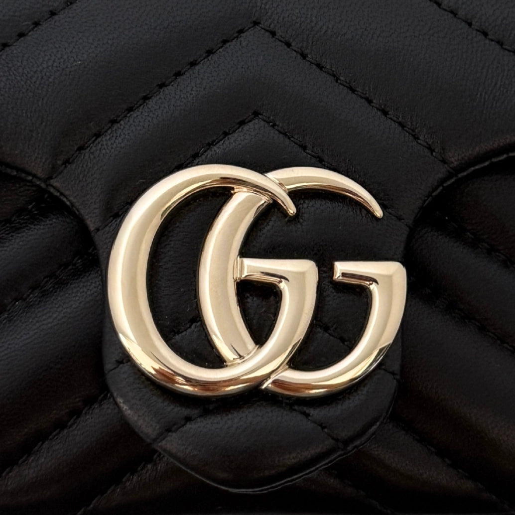 Gucci GG Marmont Mini-Schultertasche Schwarz Fullset / neuwertig Gucci